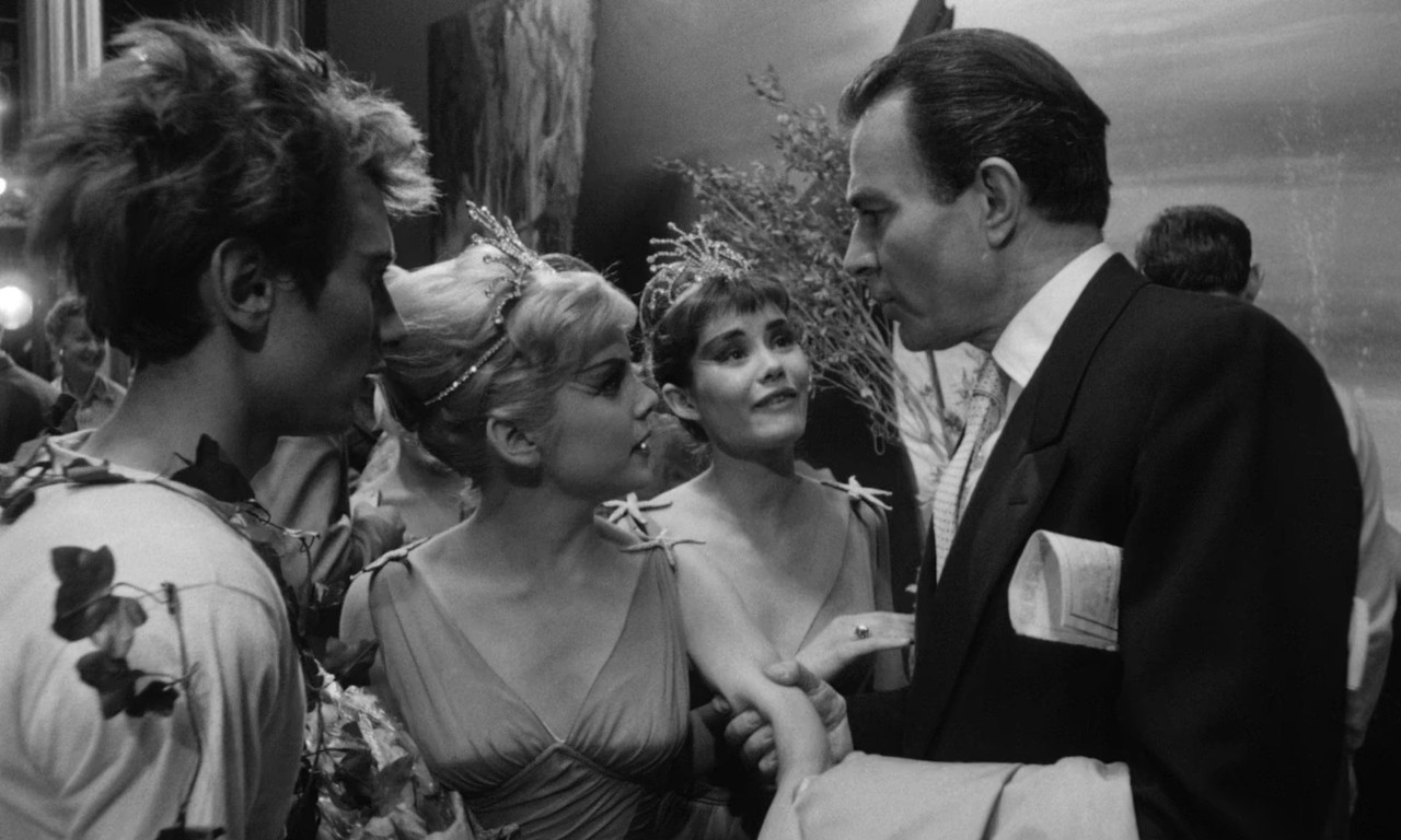 LOLITA mkv snapshot 01 53 04 783