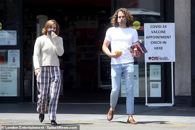 emmawatson-photogallery.blogspot.com (5)