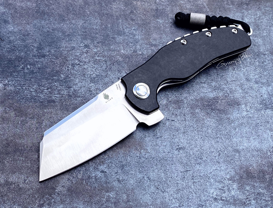 AF279BAD-66E1-44C8-BBE7-B0339662D3D8