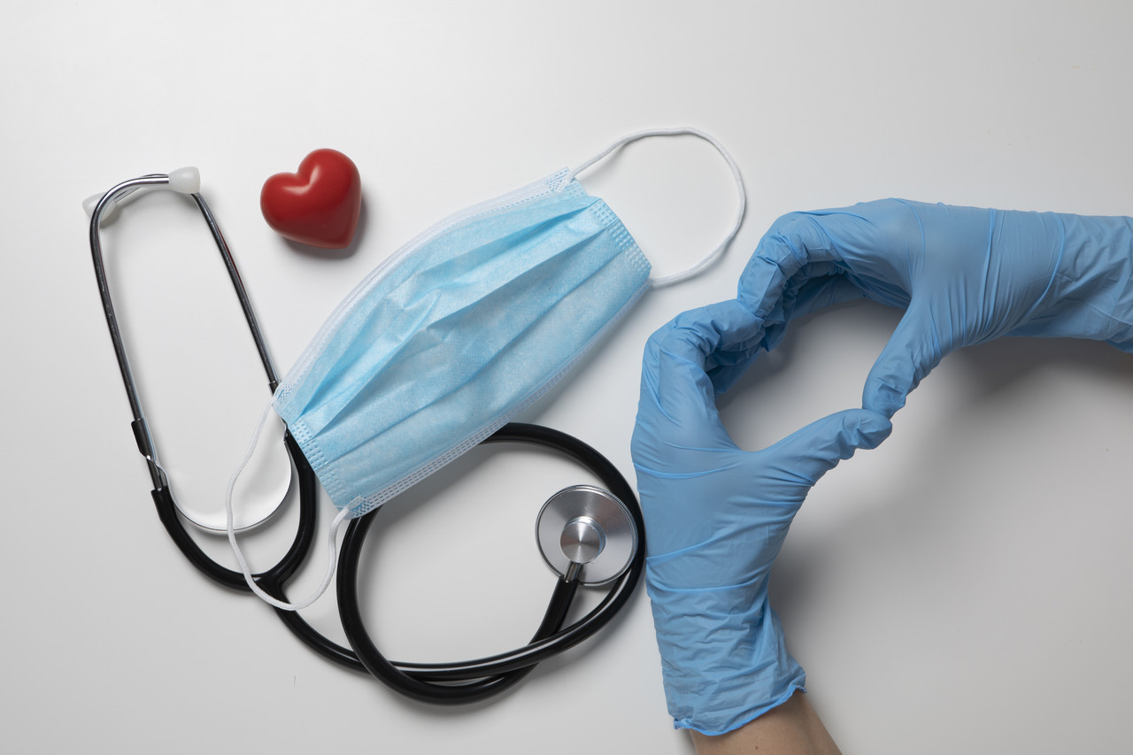 Где сделать УЗИ щитовидной железы в Москве: обзор клиник, цены и рекомендации по диагностике