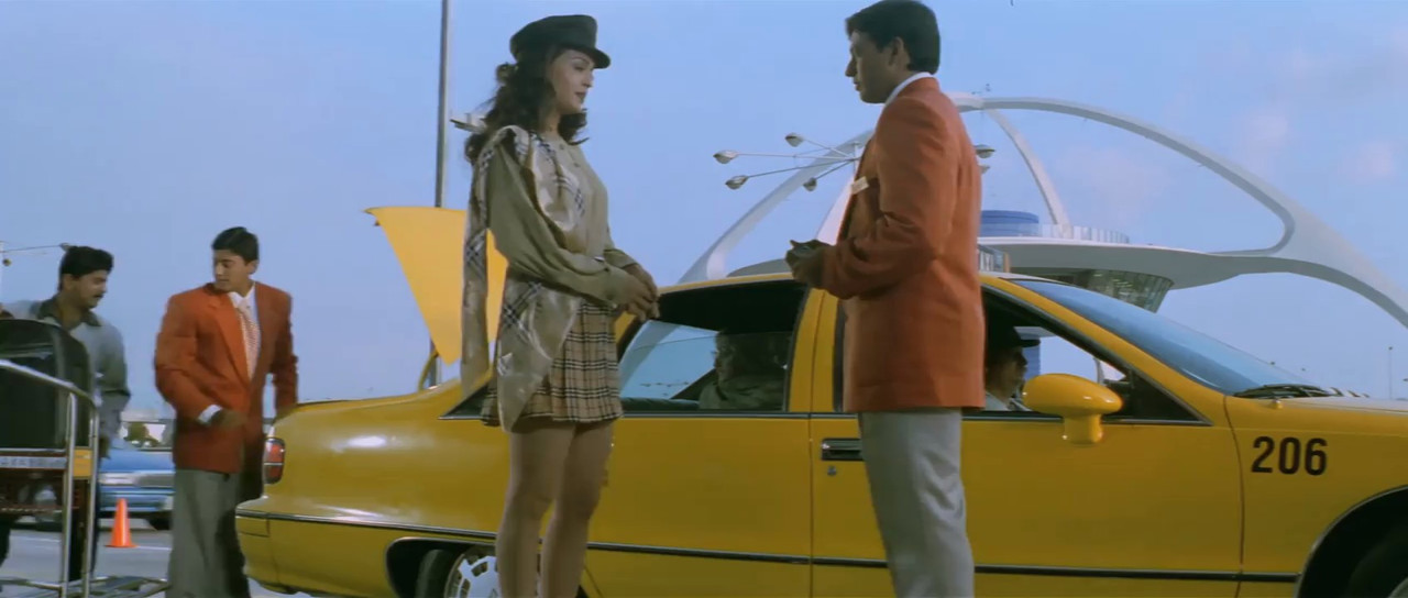 Jeans 1998 WebRip [Tamil] 480p, 720p ESub Screenshot