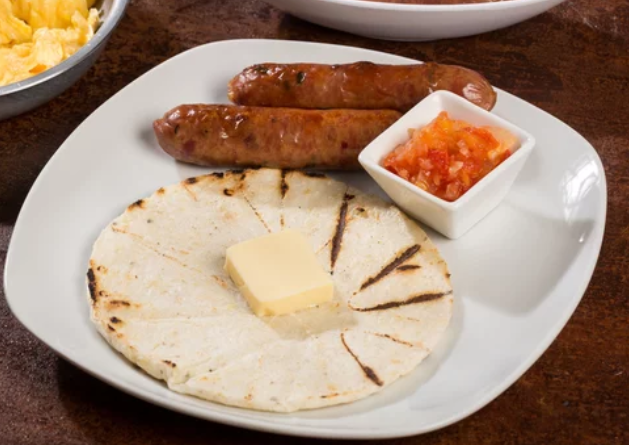 Chorizo Con Arepa O Patacón (Ud.)