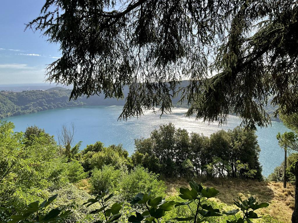 Жаркий сентябрь на побережье Тирренского моря. Жаркий сентябрь на побережье Тирренского моря.