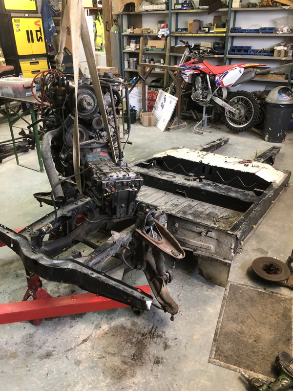 ABB59D62-3F34-4E11-8A27-109624EDA903