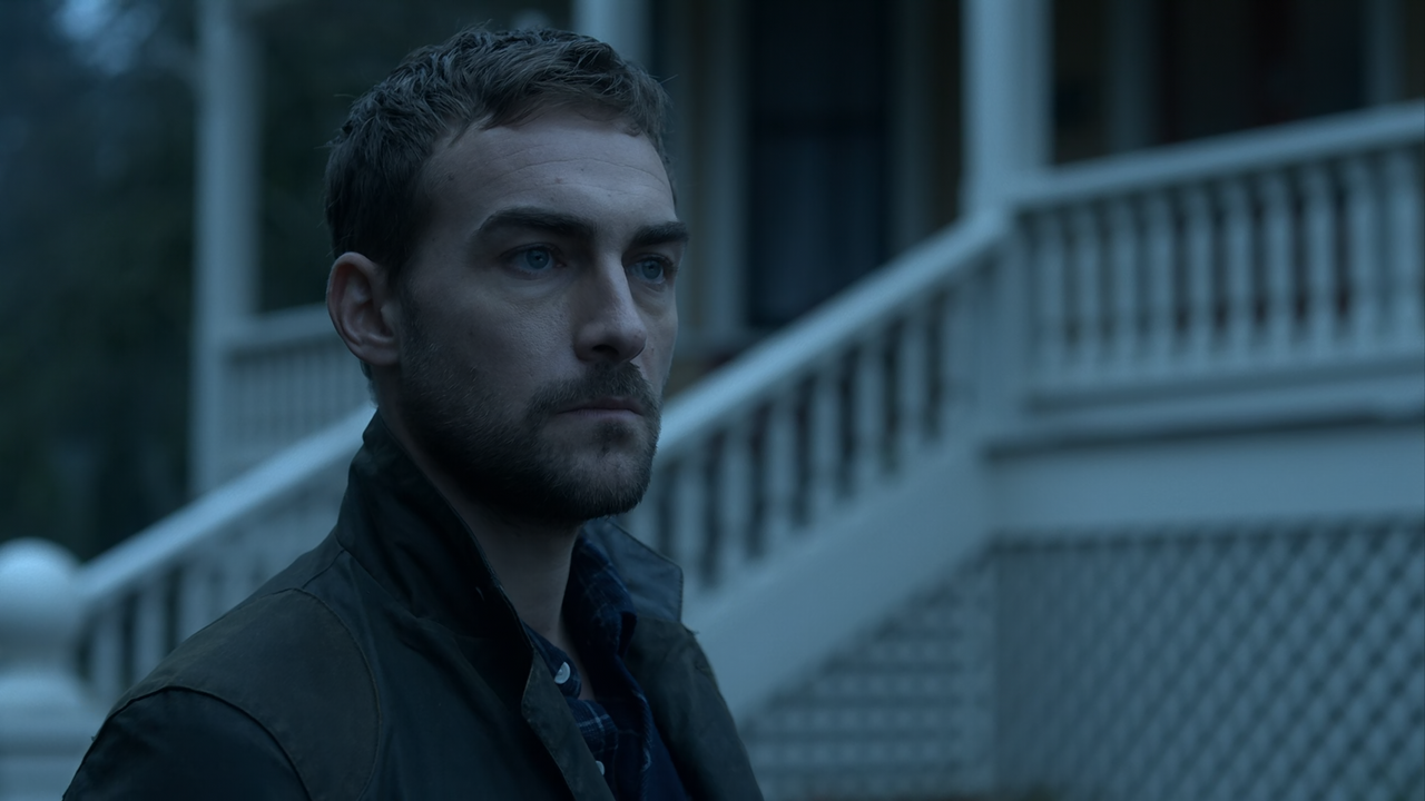 Helstrom.S01E03.The.One.Who.Got.Away.1080p.10bit.HULU.WEB-DL.DDP5.1.HEVC-Vyndros.mkv_snapshot_23.35_