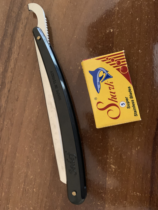 7A929B7C-B1BF-40FE-B420-EF9317EE8A8A