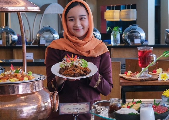 Ilsutrasi paket halal bi halal di The Sunan Hotel Solo