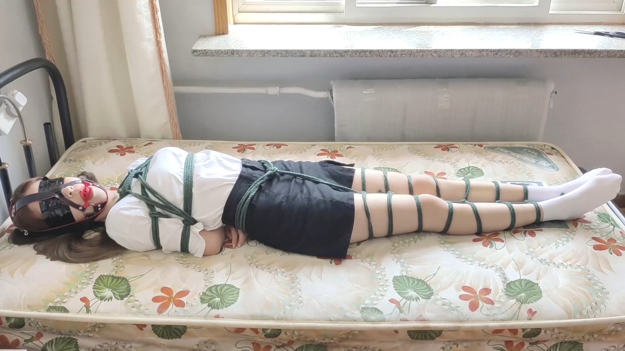 玩奴原创 假装外出的弃置实验 丹丹.mp4_20210827_130614.407