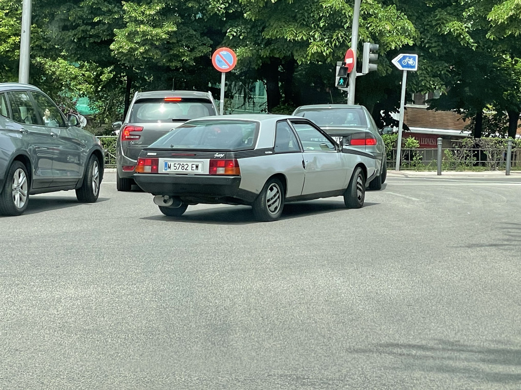 B1-B4-B976-5-AE8-40-D9-B568-5-FC267-E0-D84-B.jpg