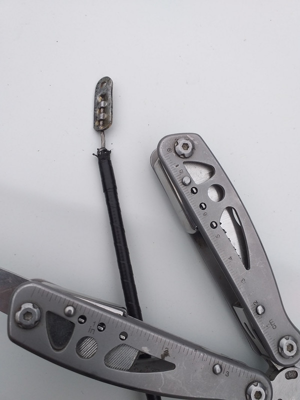 R25 Câble Capot passage suite & fin (6)