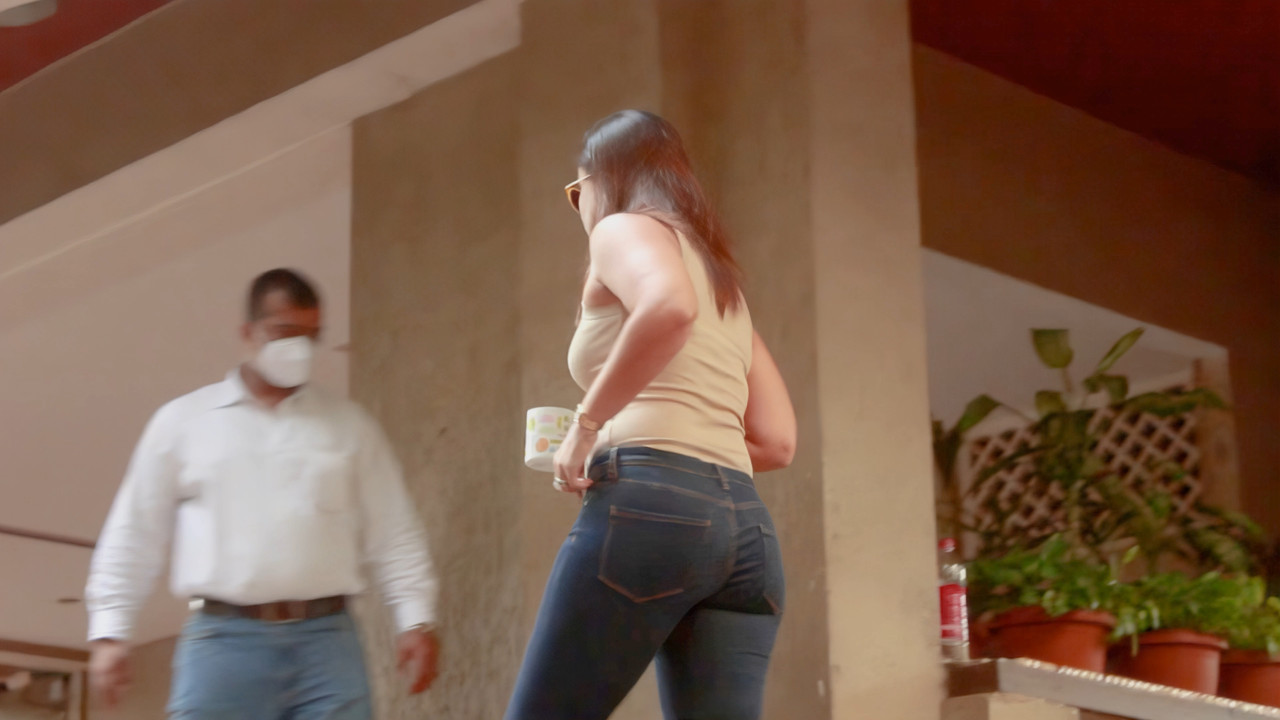 Kareena Kapoor Khan Ass 4k.mp4_snapshot_00.14.682