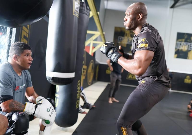 Камару Усман за Гилбърт Бърнс: Имаше феноменална кариера