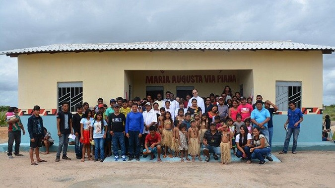 Una lettera ai fratelli preti per incoraggiarli e sostenerli dans Andrea Tornielli Sacerdoti-in-una-comunit-indigena-in-Brasile
