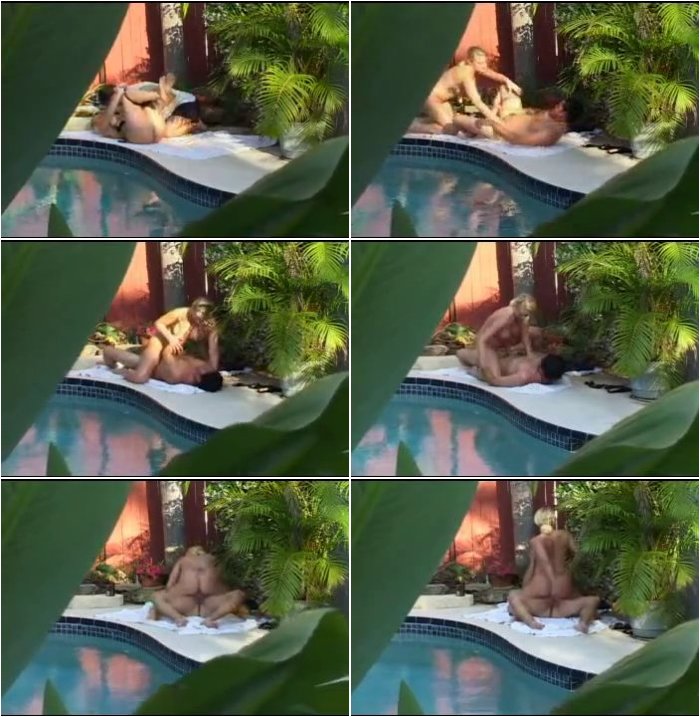 Couple-caught-fucking-at-the-hotel-pool-3.jpg