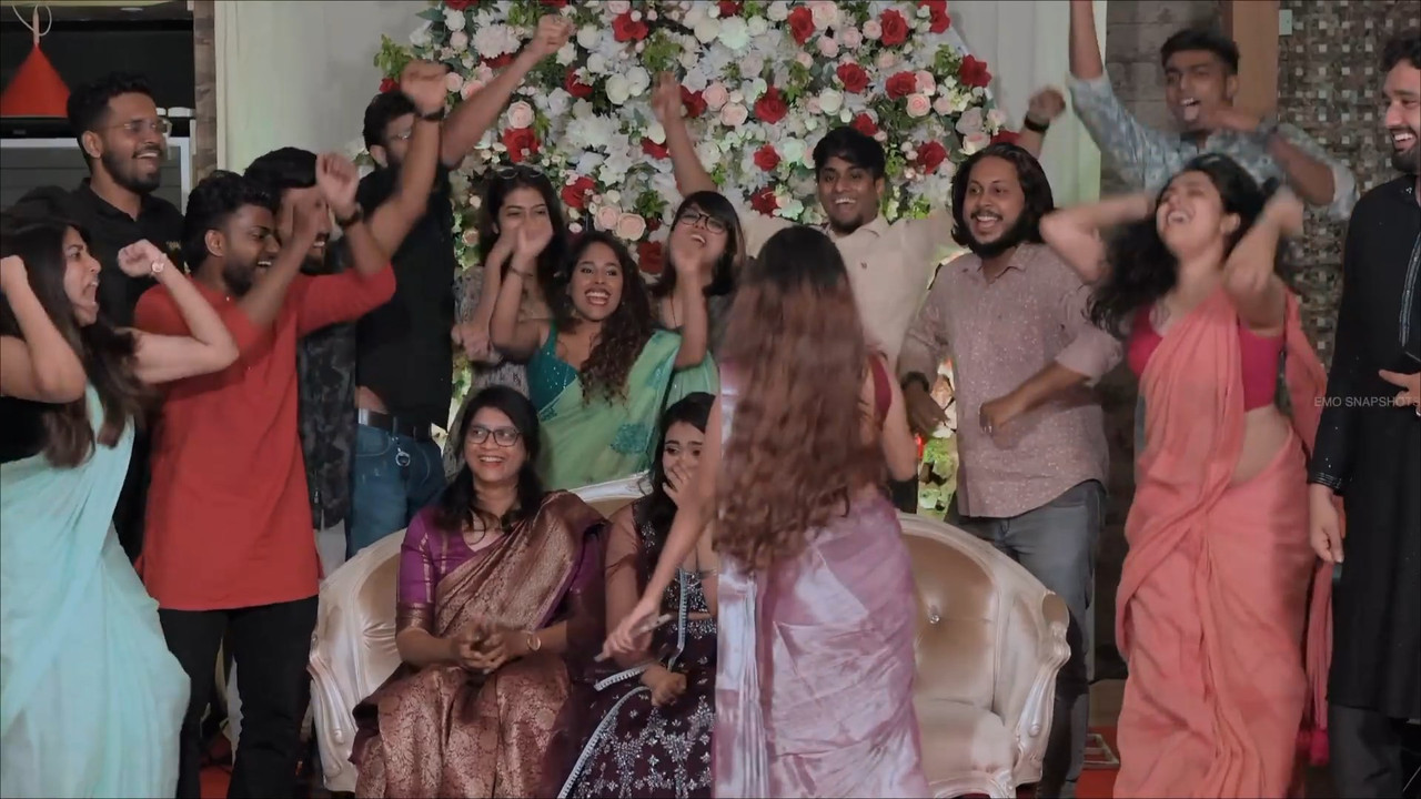 Sana Althaf Sexy navel and Belly show in pink saree.mp4_snapshot_00.11.372