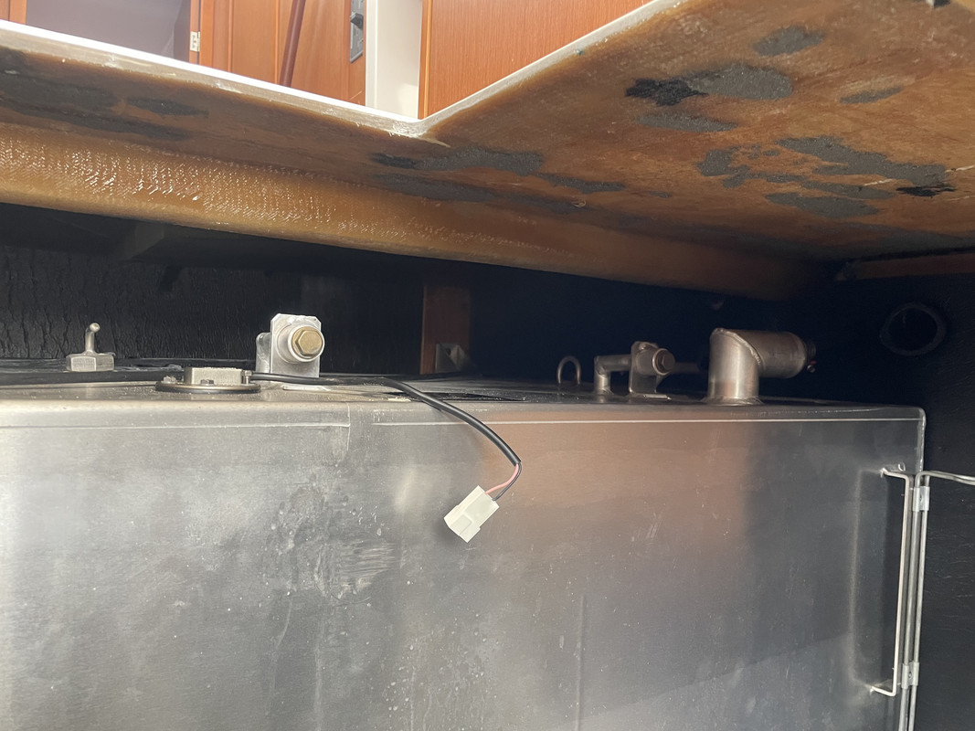 344B14EB-CDD0-4A40-AC7E-0435D53925EA