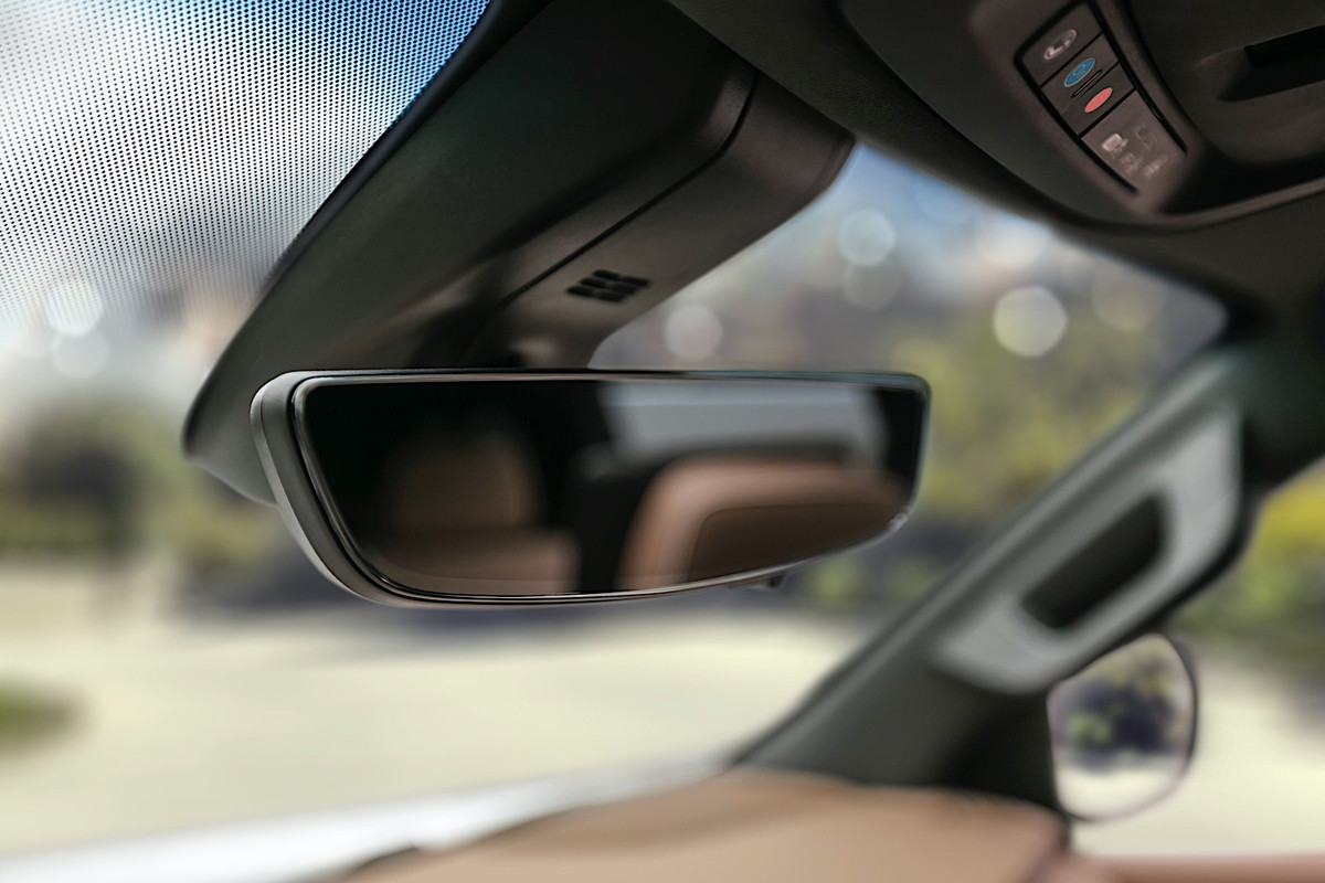 2021 Chevrolet Tahoe & Suburban (20)