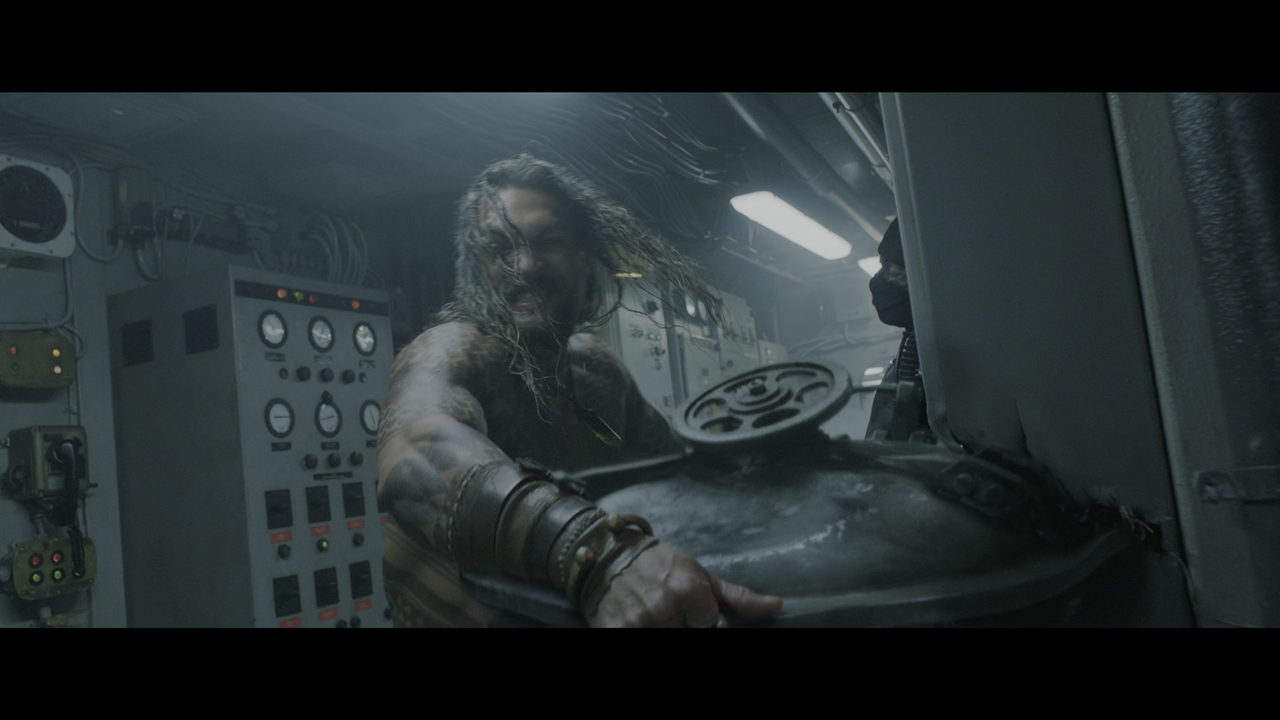 Aquaman.2018.IMAX.2160p.BluRay.x265.10bit.HDR.DTS-HD.MA.TrueHD.7