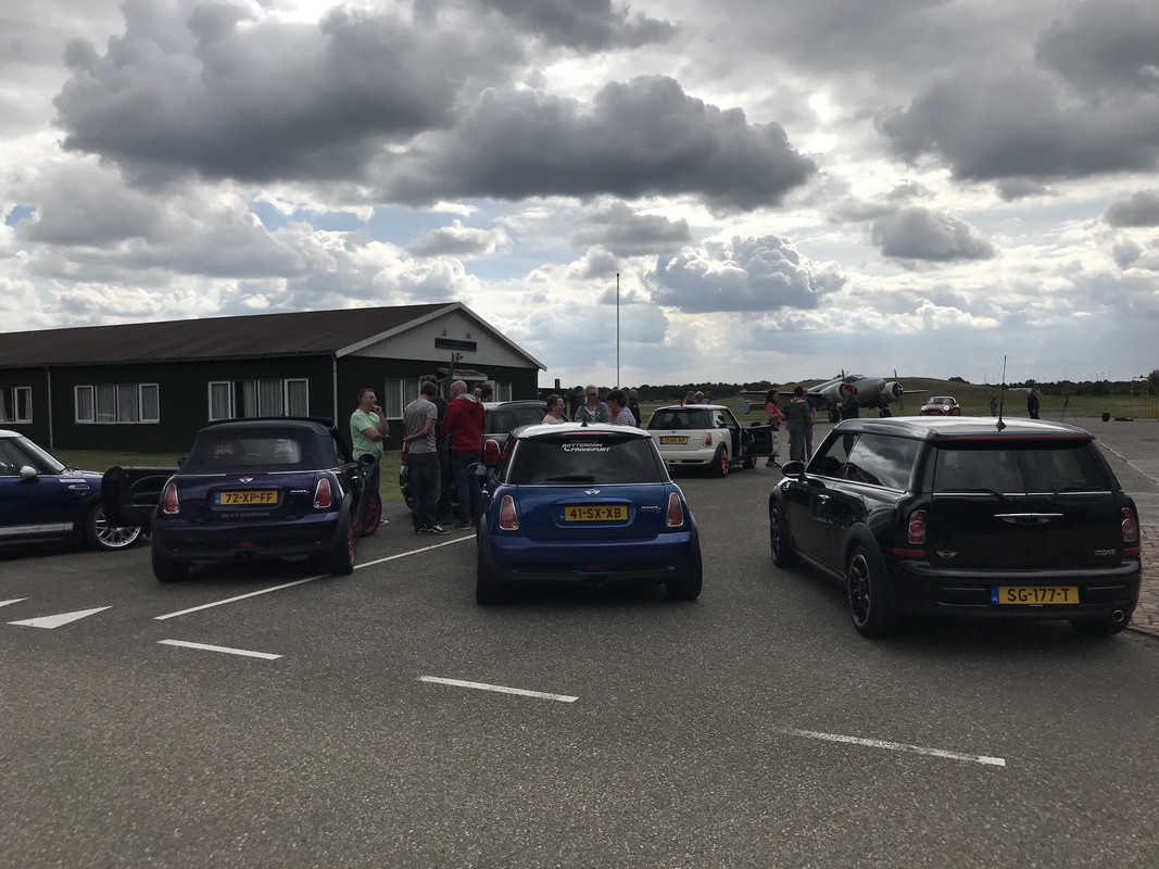 D8267142-25AD-4DE2-A1B6-7C2EFD98D359