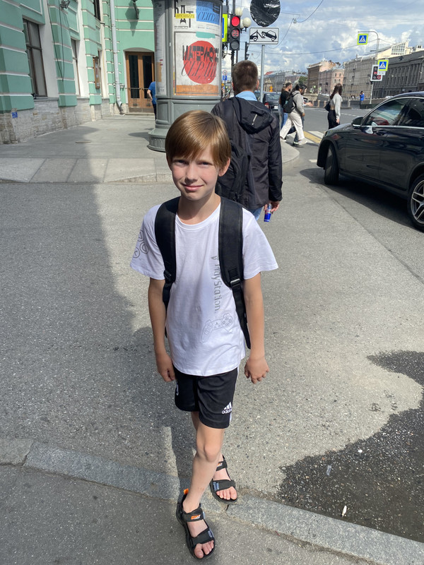 4064B446-1AD1-4D39-BB54-E07976F54A62