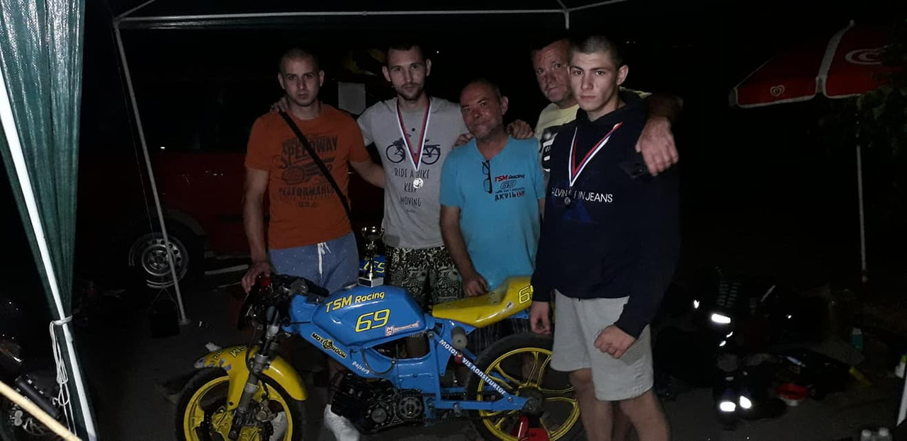 69342872_10219816999801368_4232621825609170944_o