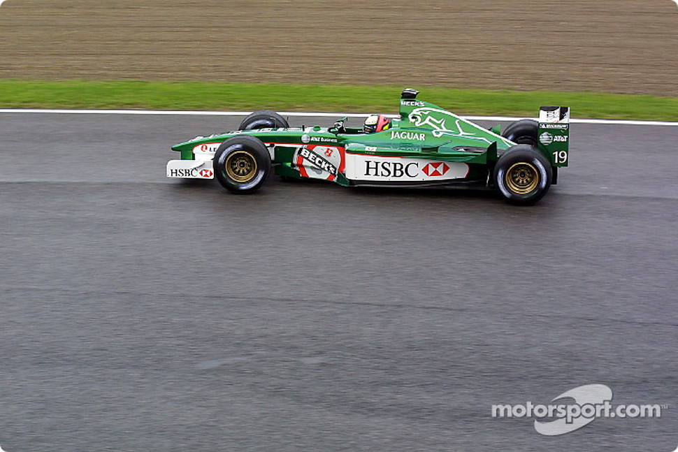 TEMPORADA - Temporada 2001 de Fórmula 1 F1-san-marino-gp-2001-luciano-burti-4