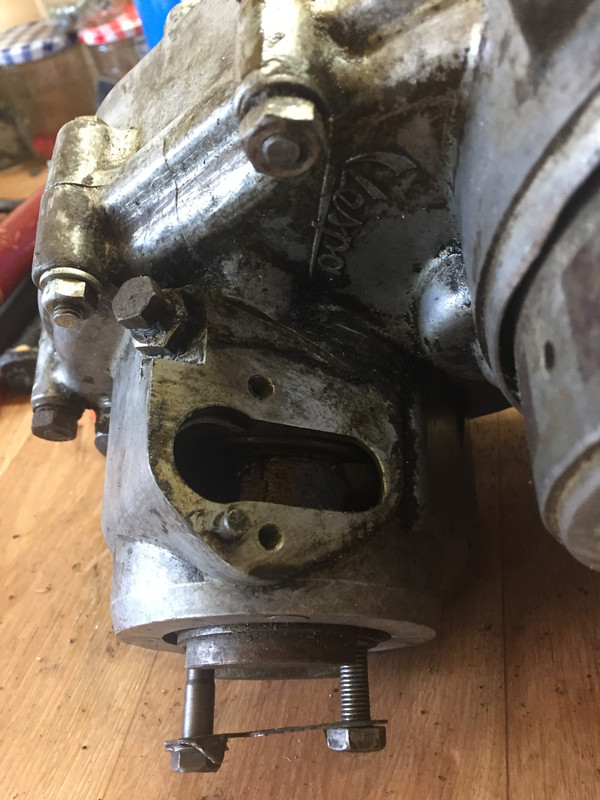 DDE95B47-089F-44B9-B509-0C9587B5114D