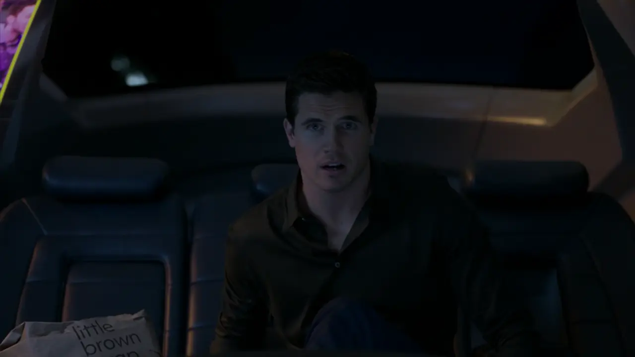 Upload.S01E01.Benvenuto.nell.Upload.1080p.WEBRip.ITA.ENG.DDP5.1.Multisub.x265-BlackBit[screenshot 4]