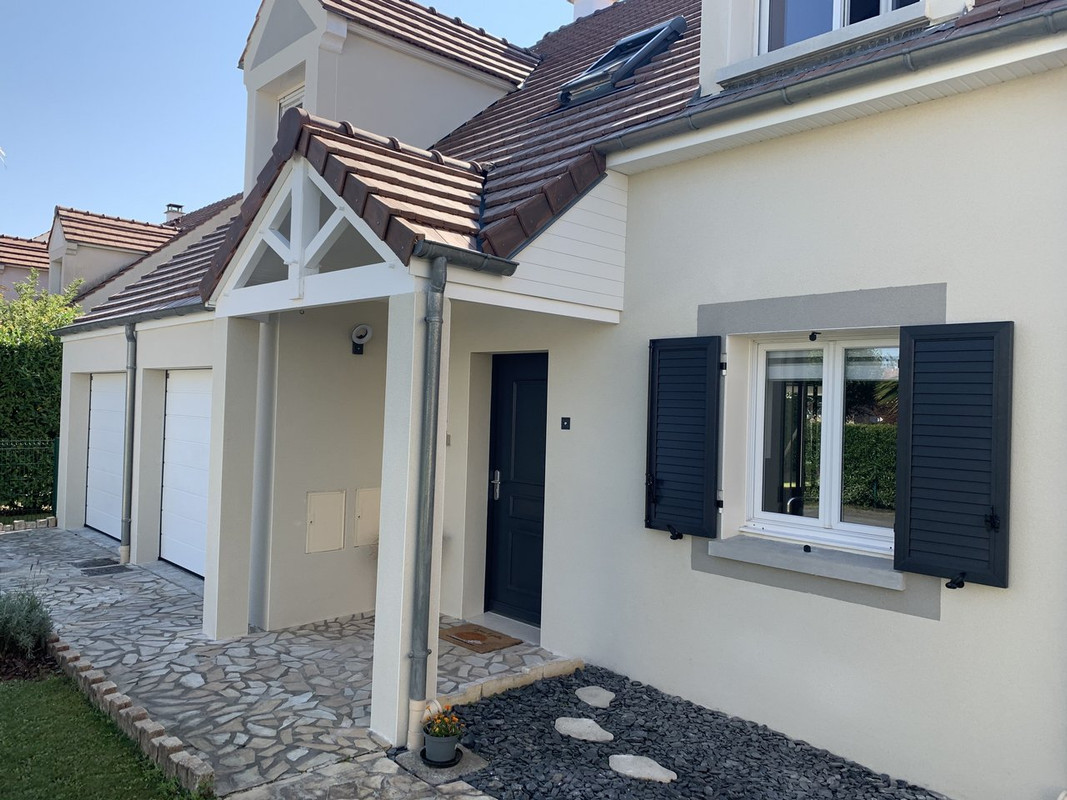 0279FD09-F0F8-49FE-85A9-F88CE51475C5