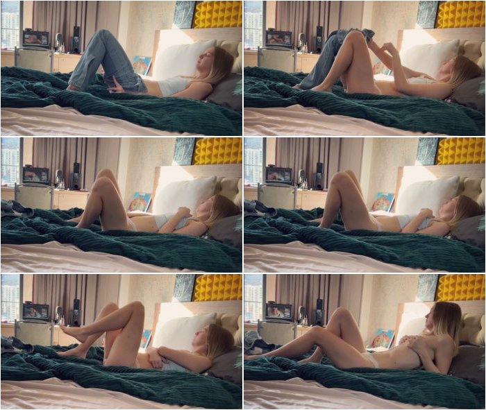 Homemade-Masturbating-Natural-Tits-Teen-Watching-Porn-3.jpg
