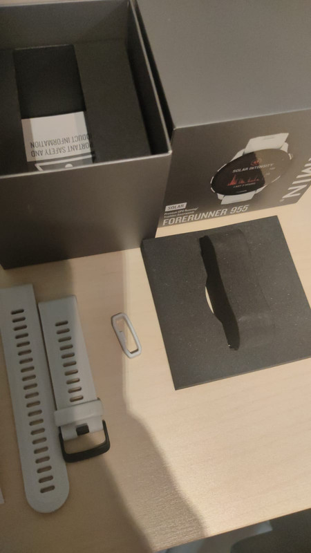 Garmin forerunner solar 8