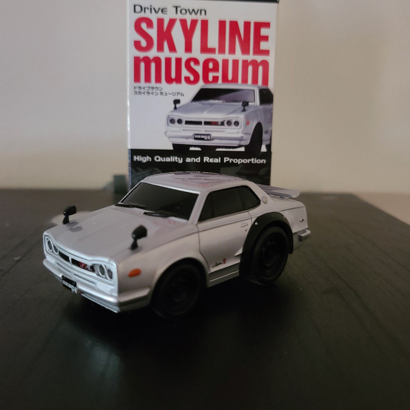 希少品　新品未開封Sky line 2000 GT-X KGC10 Silver Nissan Skyline 2000 GT-R (KPGC110), Standard Version, Silver 1/18