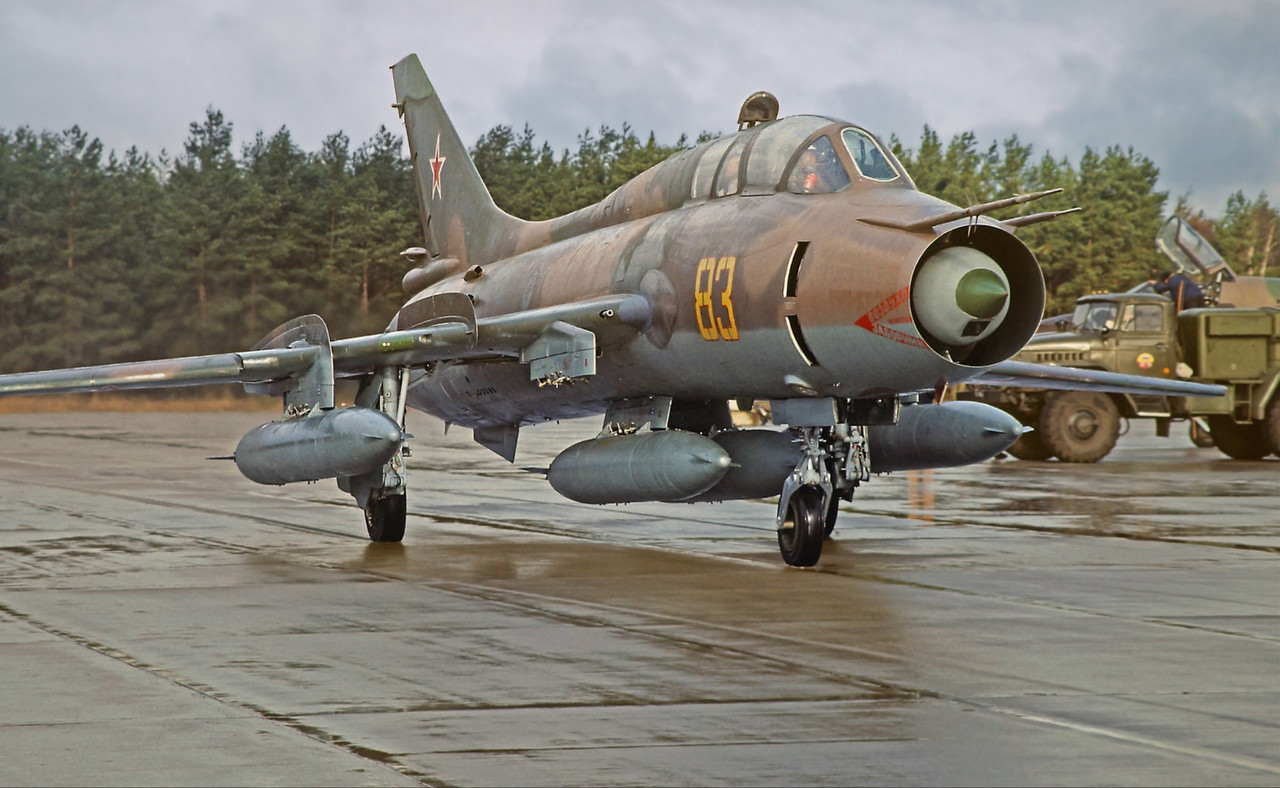 20 GvAPIB Su-17UM3 83 yellow_17532364509 (2)b