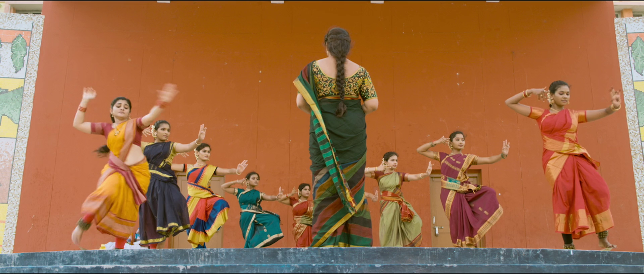 Nivetha Thomas- [SNASP] Busty ASS & Navel Sip scene -Ninnu Kori  (52)