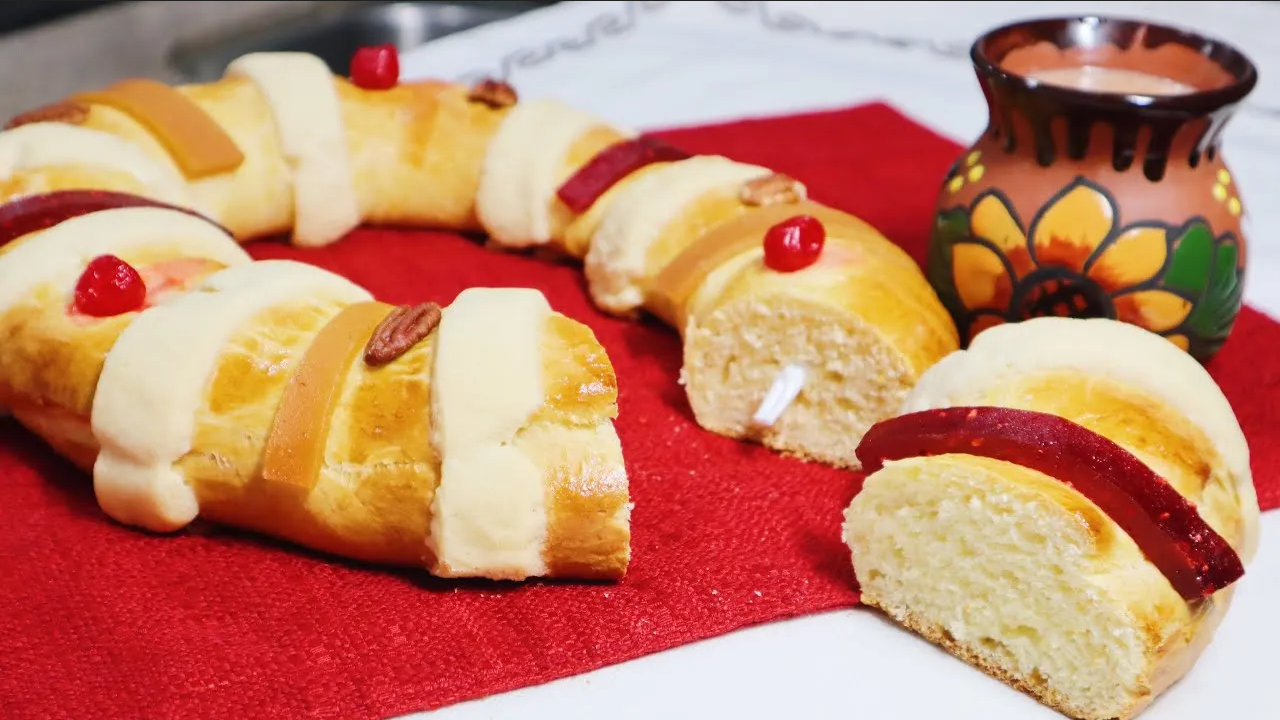 ¿Qué bebida preparar para acompañar la Rosca de Reyes? Haz un atole de garbanzo