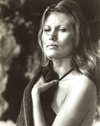 Maud-Adams-a86