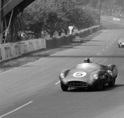 24 HEURES DU MANS YEAR BY YEAR PART ONE 1923-1969 - Page 46 59lm05-Aston-Martin-DBR-1-300-Roy-Salvadori-Carroll-Shelby-22