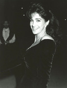 connie-sellecca-b32