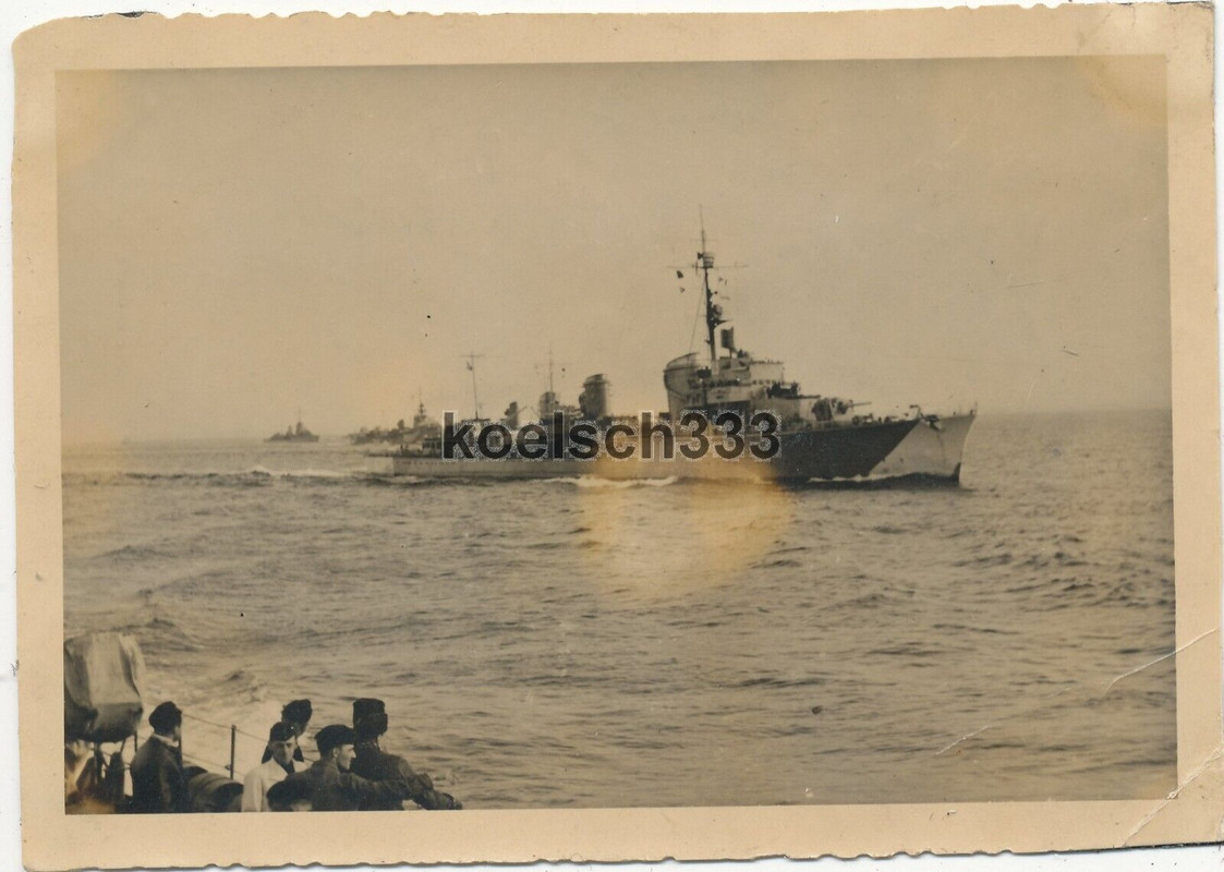 Foto Kriegsmarine Zerstörer auf dem Marsch in der Ostsee .