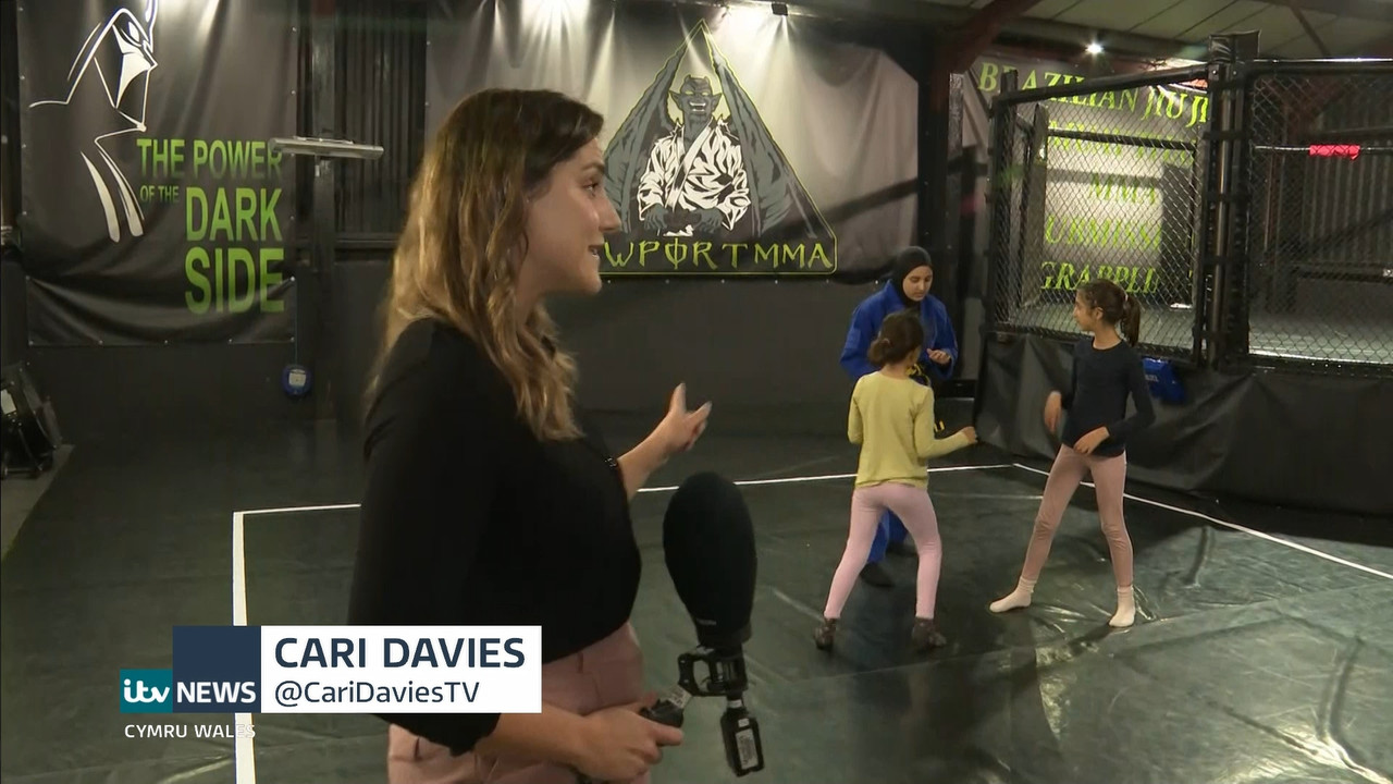 10.27 - 18.00.00 - ITV News Wales at Six..ts_snapshot_21.02.280
