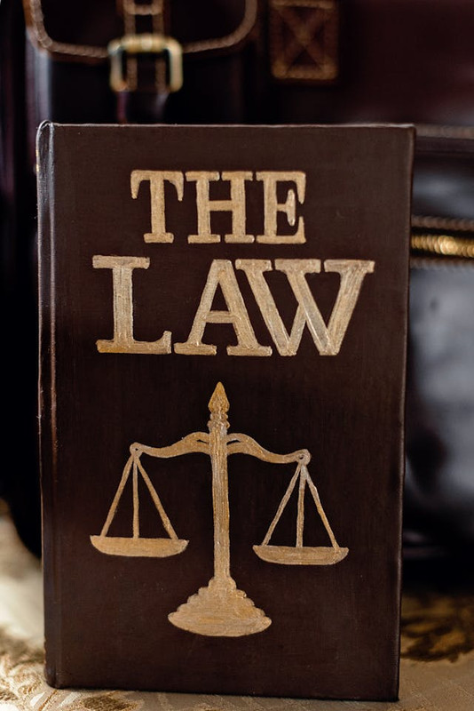lawyer.jpg