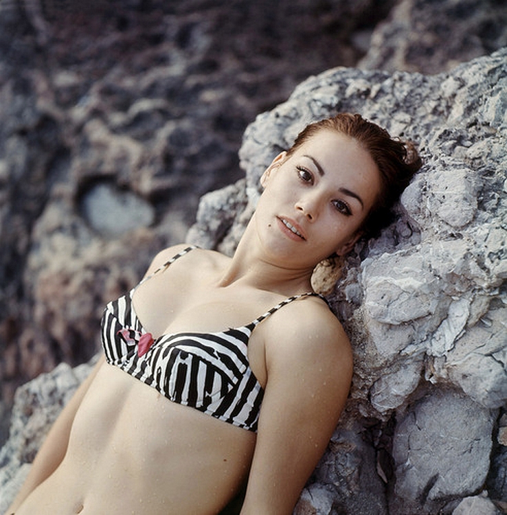 claudine_auger_mb30