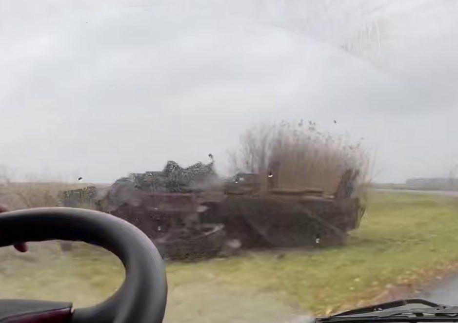 1077 BTR-82AT destr 08 11 24