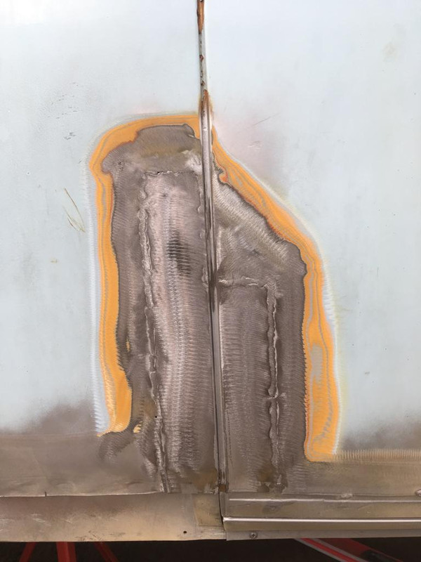 1EF6FBF3-13E1-48B0-858B-44649FB49EFE