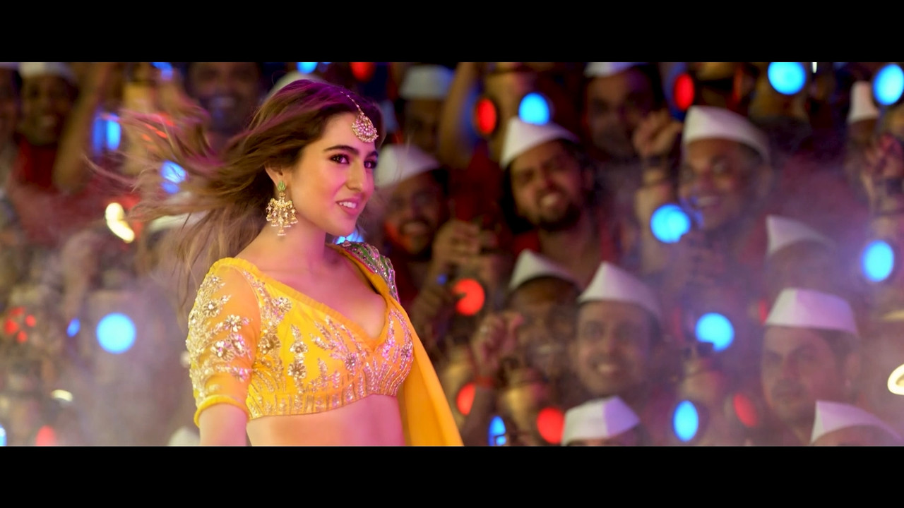 Sara Ali Khan Hot Song From Coolie No 1 1080pmp4
