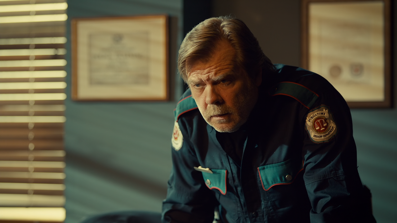 Wynonna.Earp.S01E09.Bury.Me.With.My.Guns.On.1080p.10bit.BluRay.AAC5.1.HEVC-Vyndros.mkv_snapshot_15.0