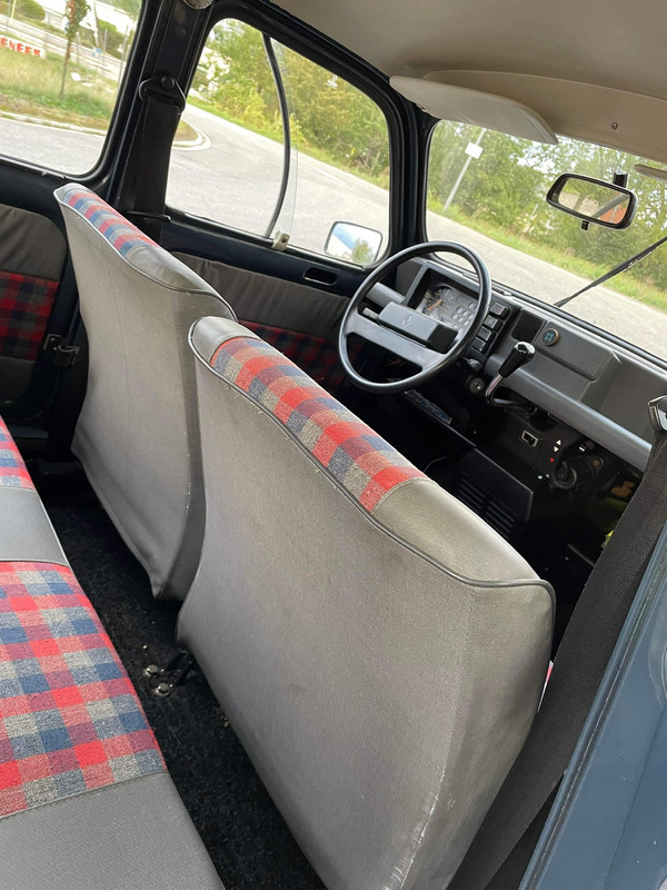 17F08694-E0A7-4019-BC15-B06E60E329D1