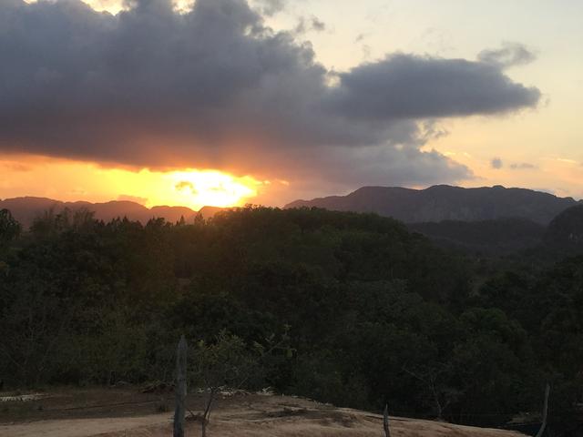 Y por fin: ¡CUBA! - Blogs de Cuba - Día 3: Coche y Viñales (4)