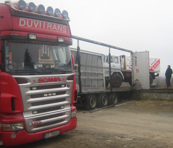 KMZ6Kn63S0m-5eBZNclNjA