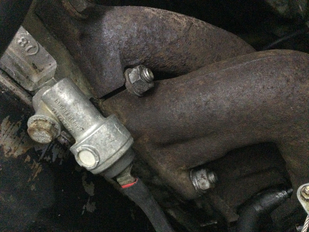 thermocontact à l'arrière de la cullasse  ouverture à 115°C